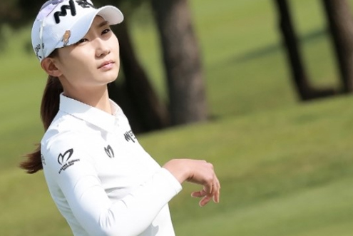 KLPGA투어 제9회 롯데 칸타타 여자오픈 - 마스터바니 에디션 김민선, 김자영 프로 여름 필드룩 / 