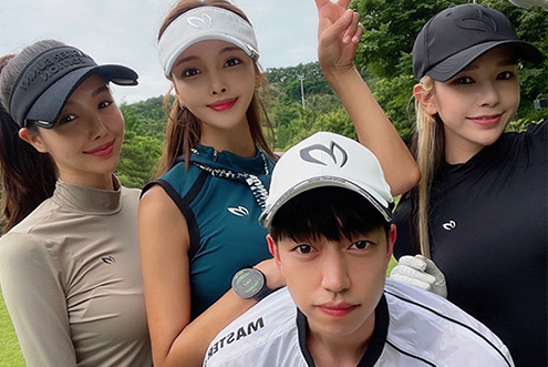 마스터바니 에디션과 MBE 크루 3기가 제안하는 썸머 골프웨어 & 블랙 포인트 스타일링! / 
